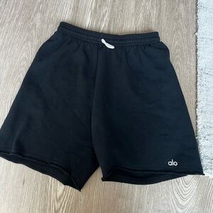 ALO women’s sweat shorts in black size XS